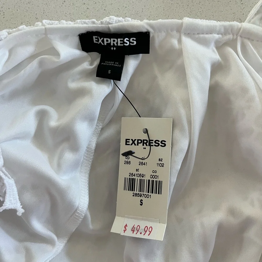 Express Lace Ruffle Sleeve Tank Top - Picture 11 of 12